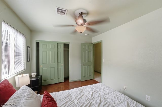 5698 Crowbush Cove Place, Las Vegas, NV 89122
