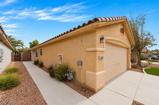 5698 Crowbush Cove Place, Las Vegas, NV 89122