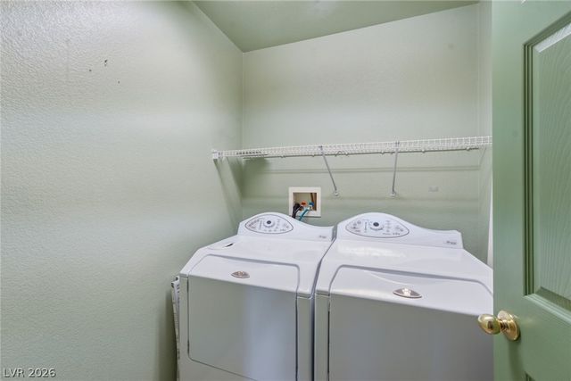 5698 Crowbush Cove Place, Las Vegas, NV 89122