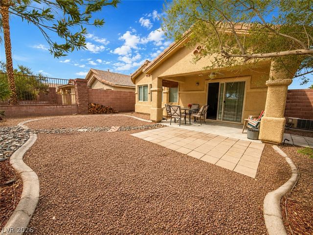 5698 Crowbush Cove Place, Las Vegas, NV 89122