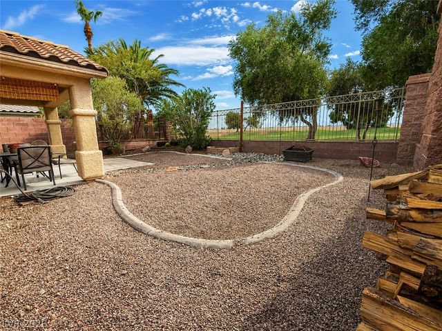 5698 Crowbush Cove Place, Las Vegas, NV 89122