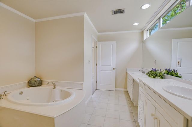 4011 N Hills DR, Austin, TX 78731