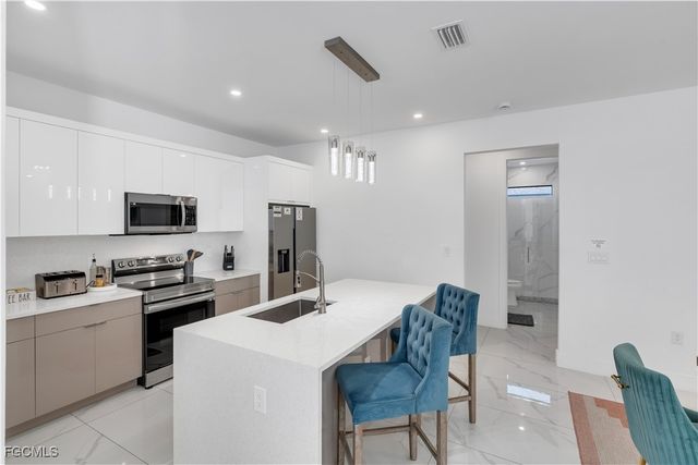 348 El Dorado BLVD S, Cape Coral, FL 33991