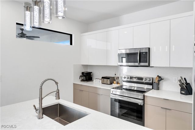 348 El Dorado BLVD S, Cape Coral, FL 33991