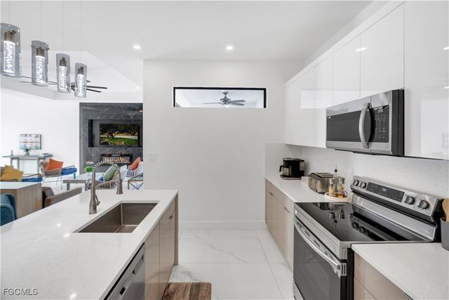 348 El Dorado BLVD S, Cape Coral, FL 33991