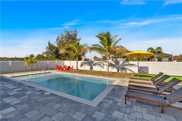 348 El Dorado BLVD S, Cape Coral, FL 33991