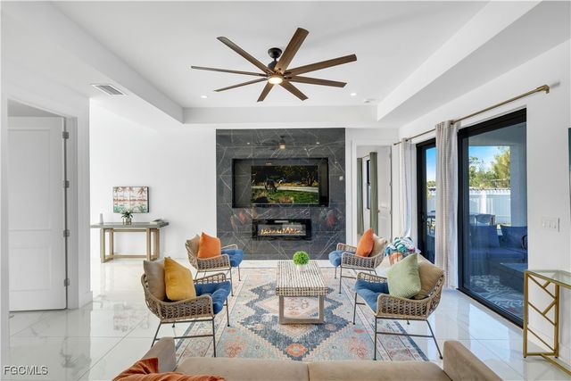 348 El Dorado BLVD S, Cape Coral, FL 33991