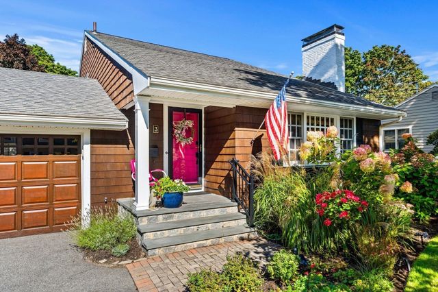 3 Larch Avenue, Salem, MA 01970