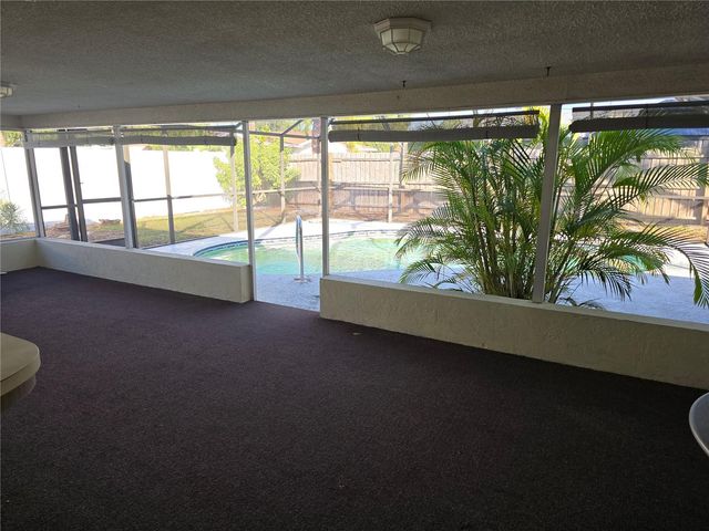 915 60TH ST W, Bradenton, FL 34209