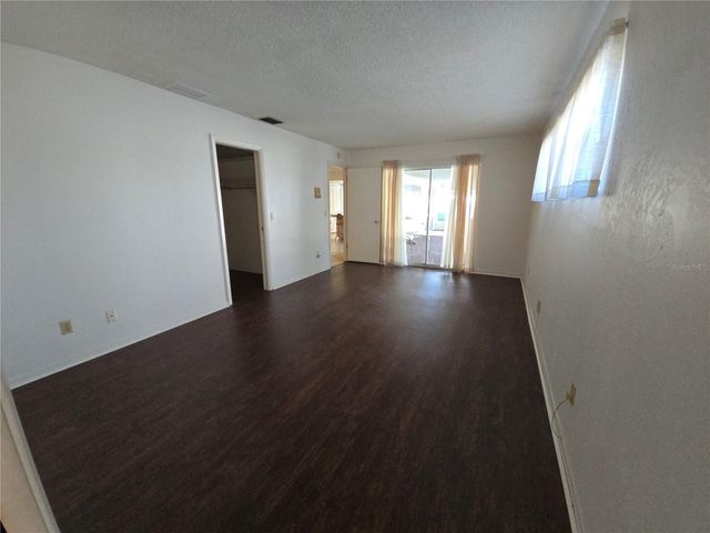 915 60TH ST W, Bradenton, FL 34209