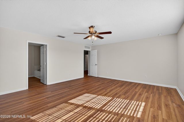 5000 MAGNOLIA VALLEY Drive, Jacksonville, FL 32210