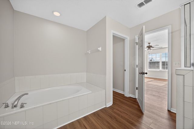 5000 MAGNOLIA VALLEY Drive, Jacksonville, FL 32210