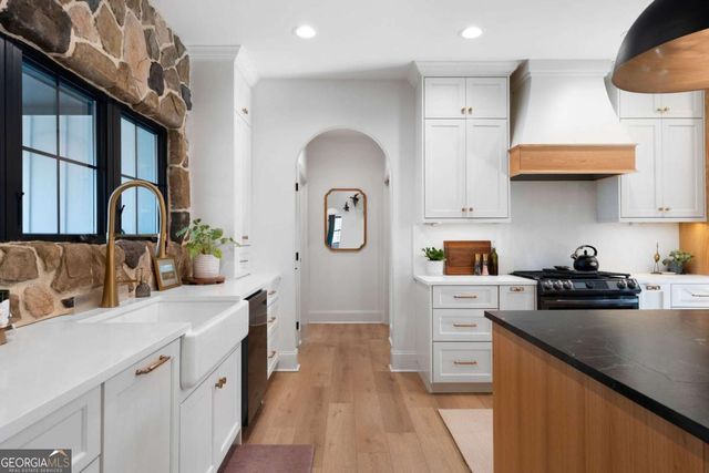 145 Moores Ferry Drive SW, Plainville, GA 30733