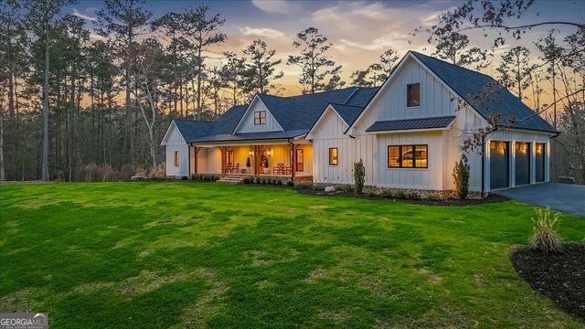 145 Moores Ferry Drive SW, Plainville, GA 30733