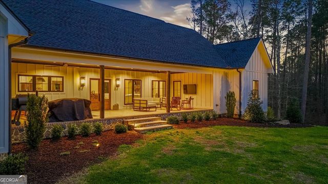 145 Moores Ferry Drive SW, Plainville, GA 30733