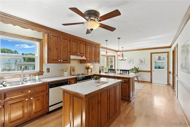 8346 Hanover Grove Blvd, Hanover, VA 23111