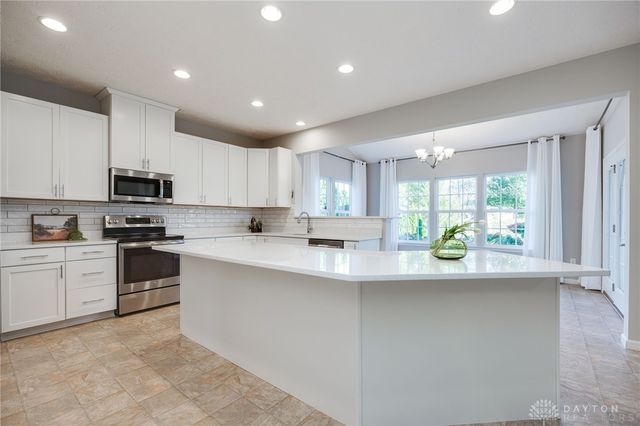 2529 Sunset Maple Drive, Tipp City, OH 45371