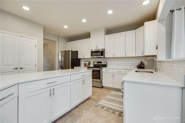 2529 Sunset Maple Drive, Tipp City, OH 45371