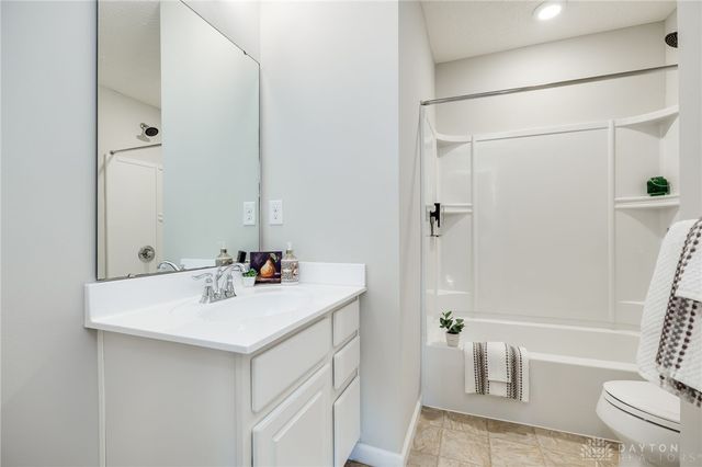 2529 Sunset Maple Drive, Tipp City, OH 45371