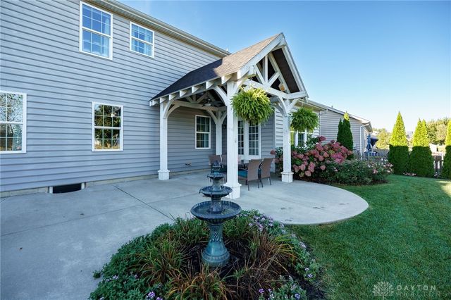 2529 Sunset Maple Drive, Tipp City, OH 45371