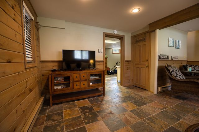 14 Oakwood Drive, Ossipee, NH 03814
