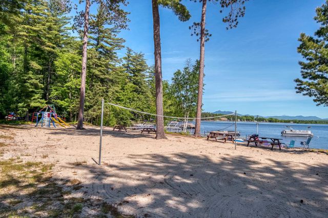 14 Oakwood Drive, Ossipee, NH 03814