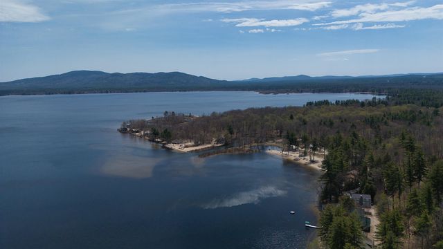 14 Oakwood Drive, Ossipee, NH 03814