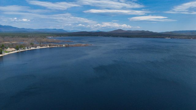 14 Oakwood Drive, Ossipee, NH 03814