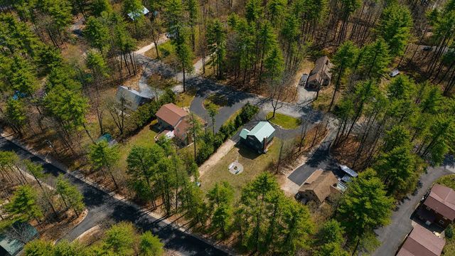 14 Oakwood Drive, Ossipee, NH 03814