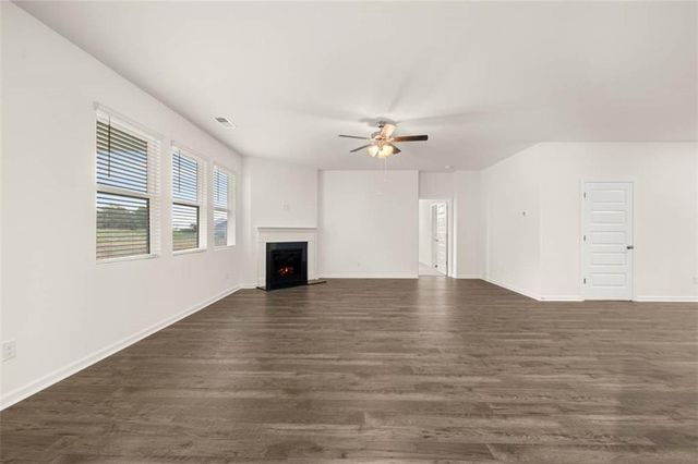 69 Weymouth Drive, Locust Grove, GA 30248