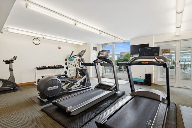 1640 Maple Avenue 1202, Evanston, IL 60201