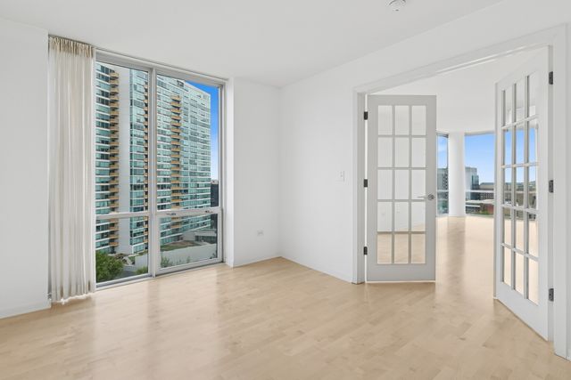 1640 Maple Avenue 1202, Evanston, IL 60201