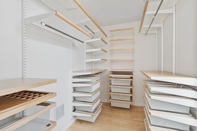 1640 Maple Avenue 1202, Evanston, IL 60201