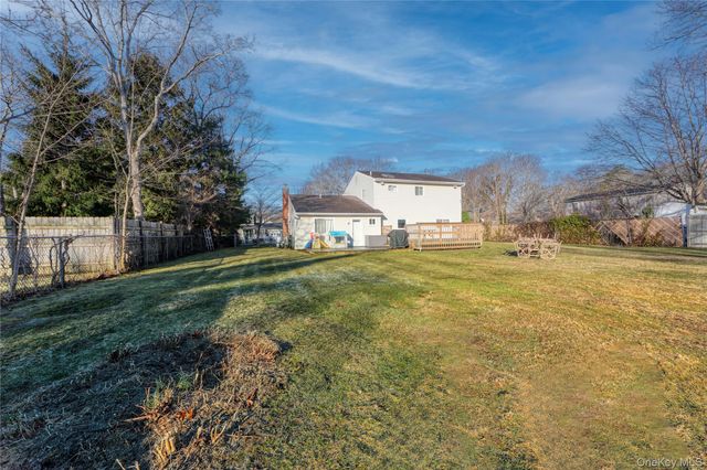 225 Whittier Drive, Mastic Beach, NY 11951