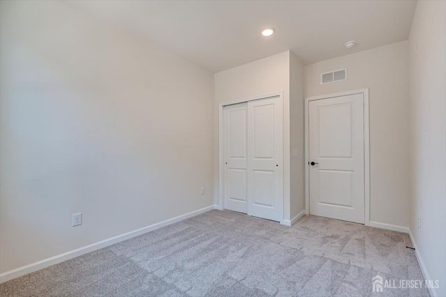 323 Sadie Circle, New Brunswick, NJ 08901