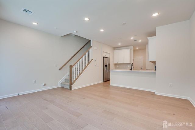 323 Sadie Circle, New Brunswick, NJ 08901