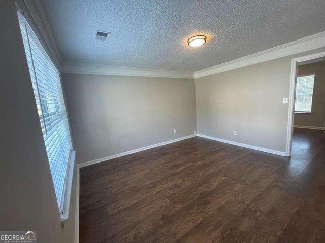 2200 Burdett Ridge Drive, College Park, GA 30349