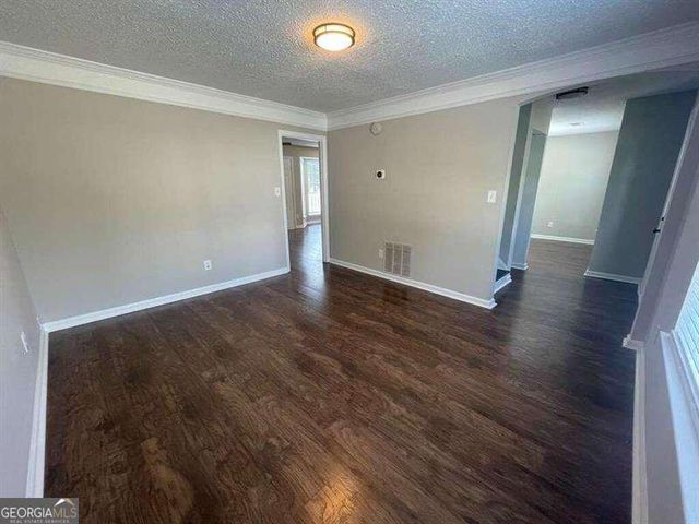 2200 Burdett Ridge Drive, College Park, GA 30349
