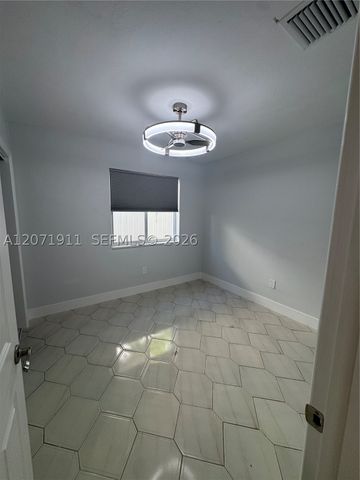 3160 NW 3rd St, Miami, FL 33125