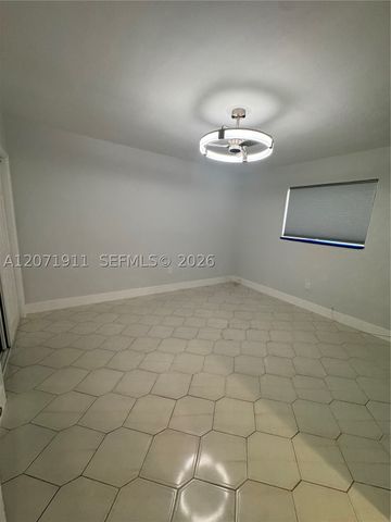 3160 NW 3rd St, Miami, FL 33125