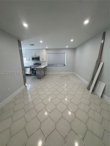 3160 NW 3rd St, Miami, FL 33125