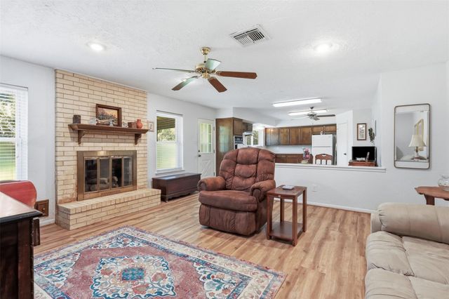 21327 Glenbranch Drive, Spring, TX 77388