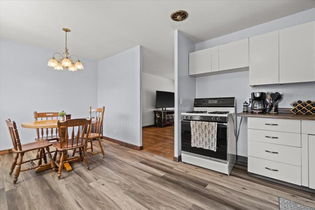 9525 Hulda DRIVE, Sturtevant, WI 53177