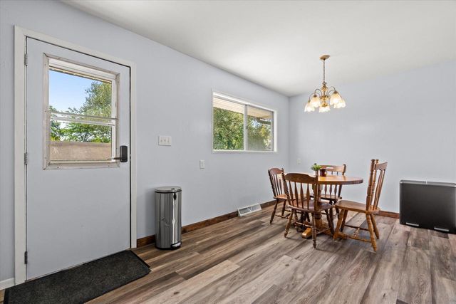 9525 Hulda DRIVE, Sturtevant, WI 53177