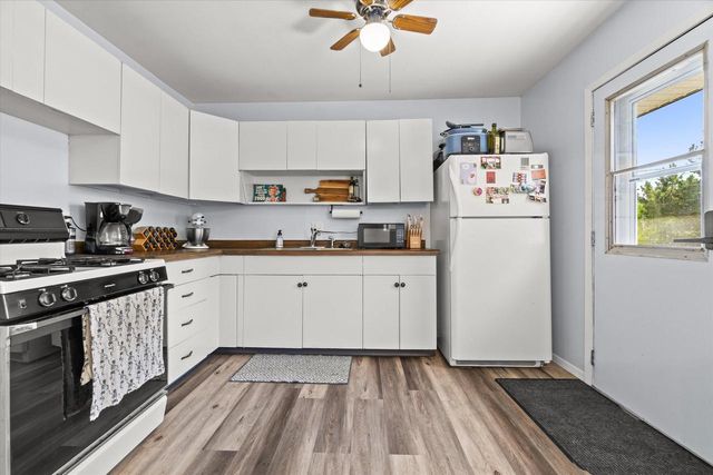 9525 Hulda DRIVE, Sturtevant, WI 53177