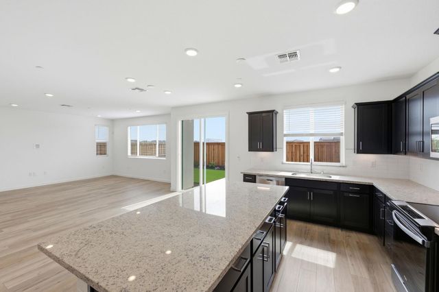 1260 N Robio Ln, Mountain House, CA 95391