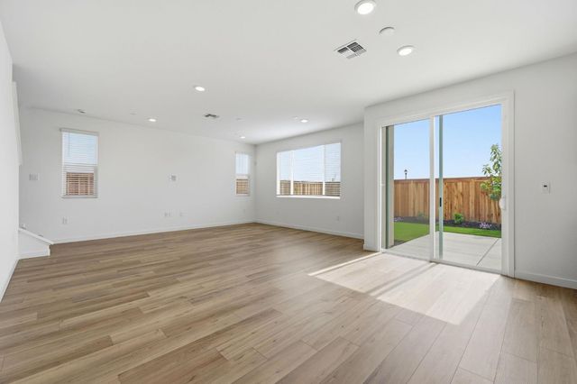 1260 N Robio Ln, Mountain House, CA 95391