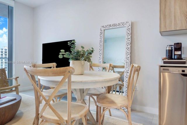 3900 Biscayne Blvd N-911, Miami, FL 33137