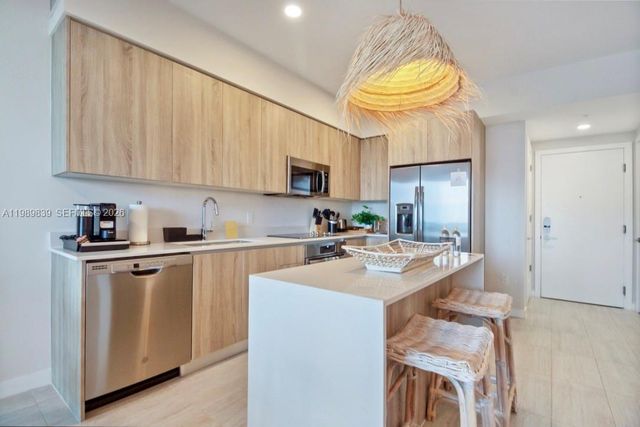 3900 Biscayne Blvd N-911, Miami, FL 33137