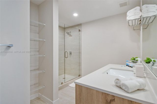 3900 Biscayne Blvd N-911, Miami, FL 33137